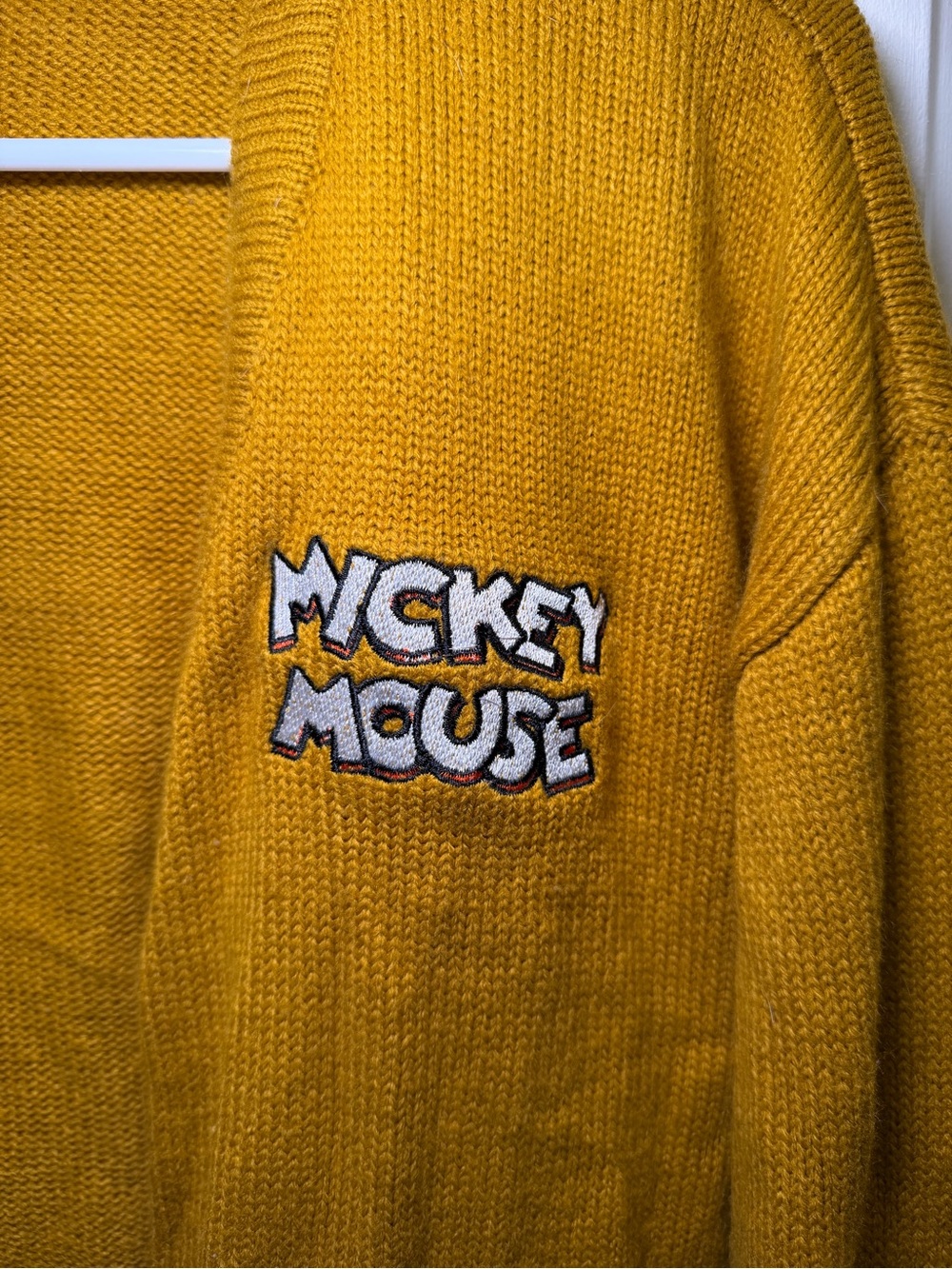 Like New Her Universe Mickey Mouse Embroidered Ladies Cardigan - Picture 2 of 11
